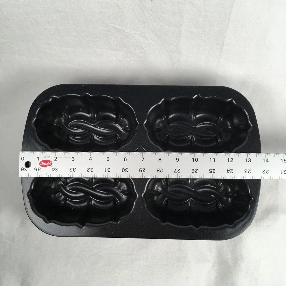 Nordic Ware 4 Mini Bundt Loaf Pan Mold Heavy Cast Aluminum‎ Bakeware